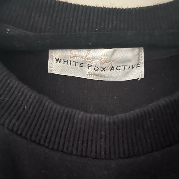 white fox x Sarah’s Day crew sweatshirt size Small - Picture 2 of 3
